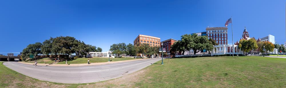 Wide view of Dealey Plaza