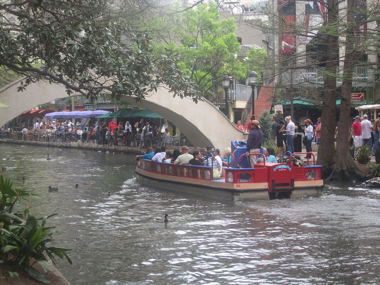 Learn About The Amazing San Antonio River Walk