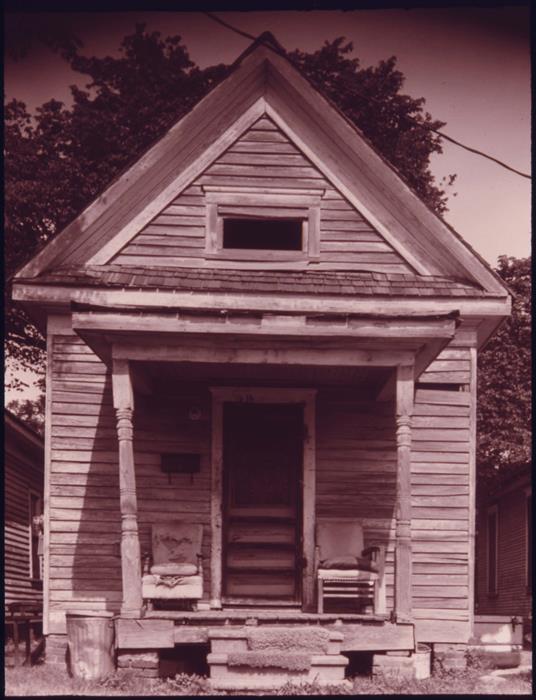A house in Fifth Ward in 1973
