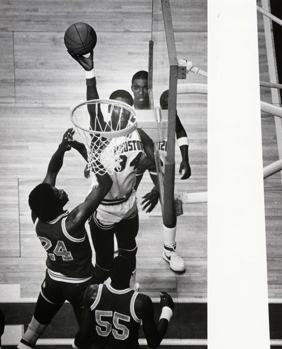 Hakeem Olajuwon playing for the University of Houston