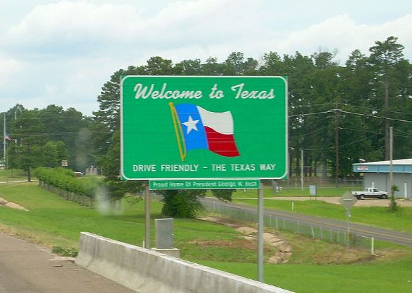 Welcome_to_Texas_sign,_2008
