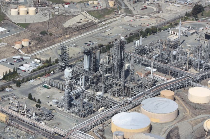 refinery-oil-aerial-natural-gas