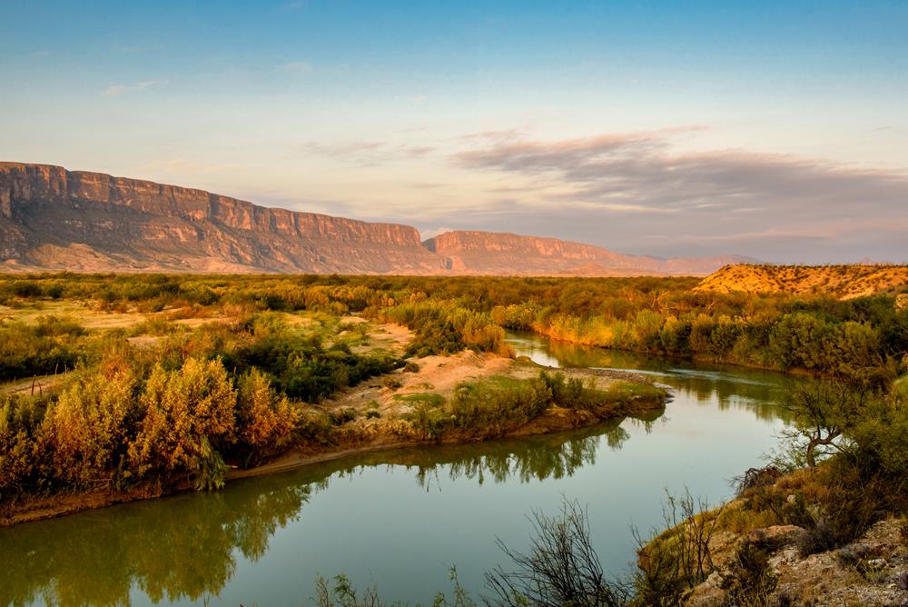 Early morning view along the Rio Grande looking towards Santa Elena Canyon