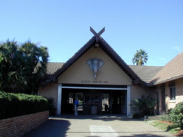 Gladys Porter Zoo entrance