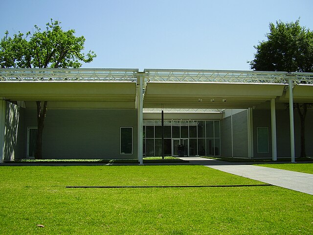 Menil Campus