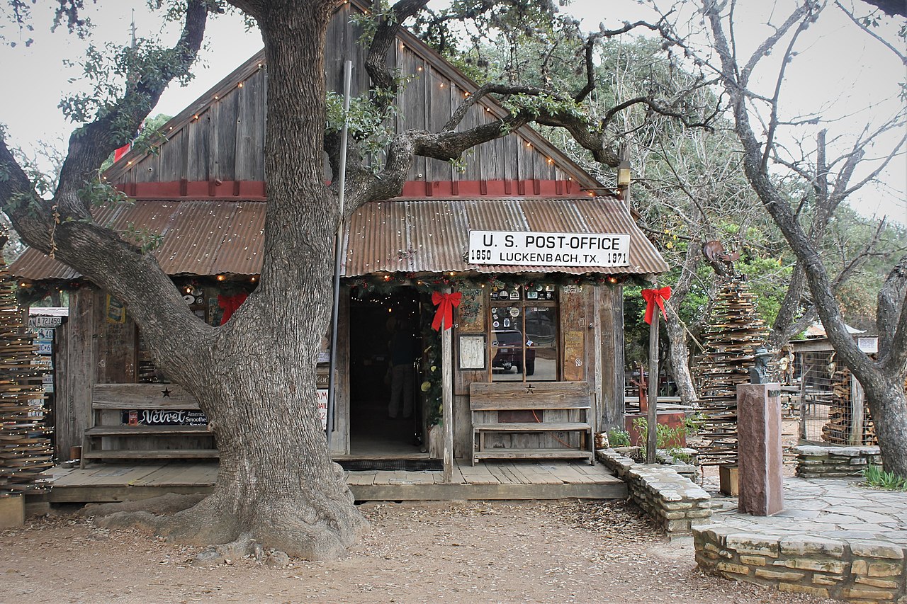 Luckenbach