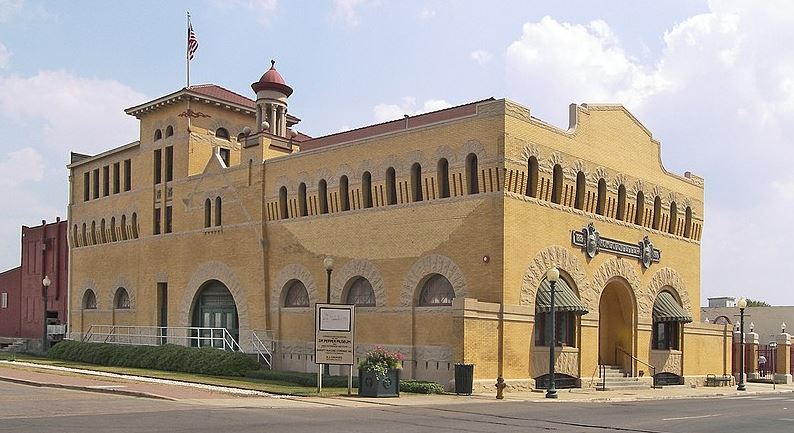 The Artesian Manufacturing and Bottling Company Building in Waco