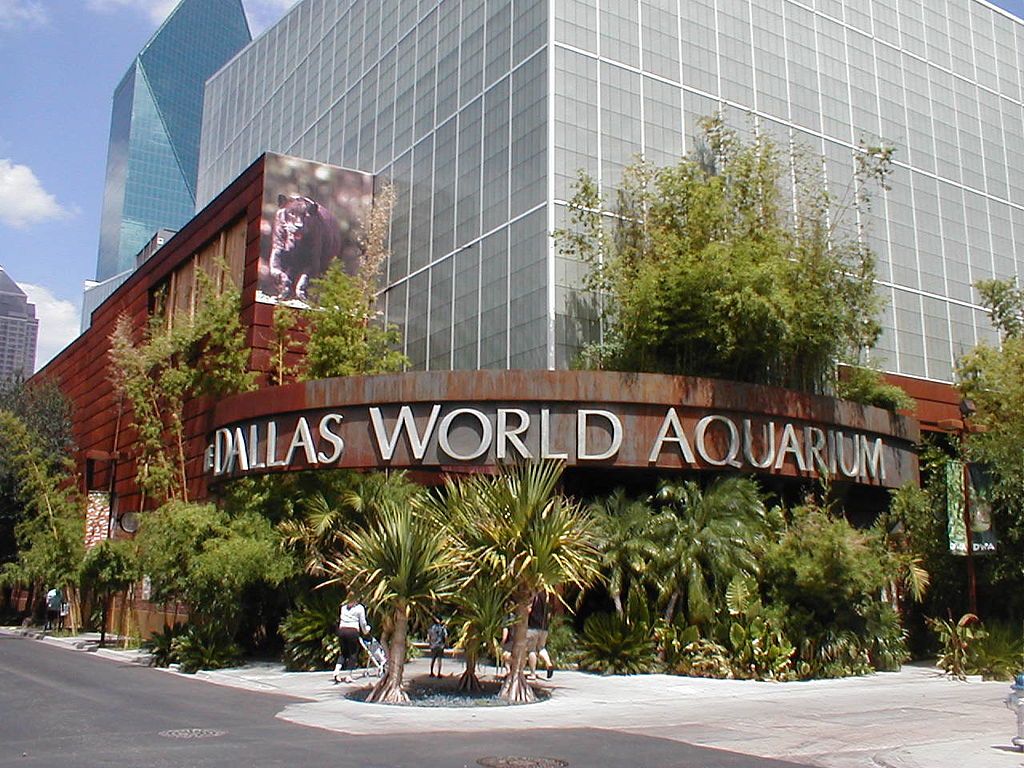 Outside View of Dallas World Aquarium