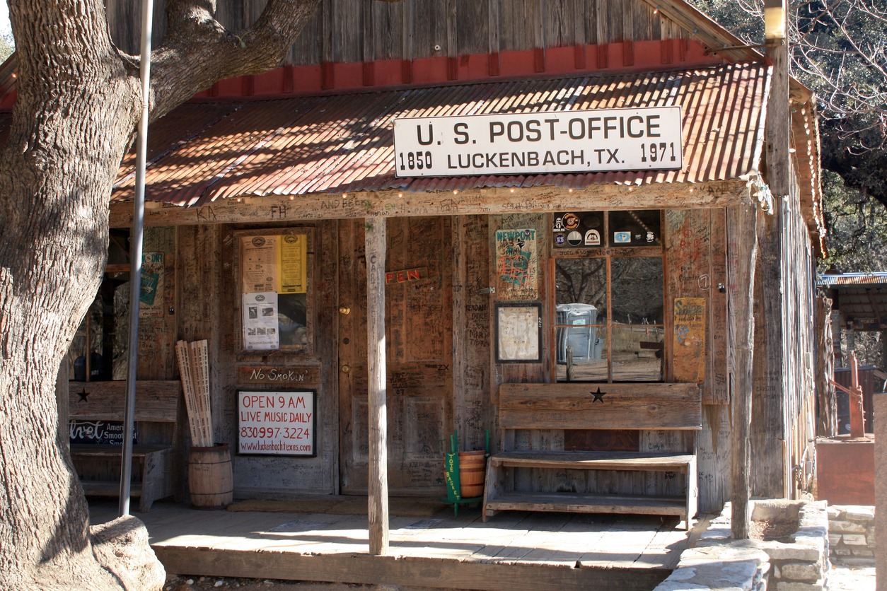 the famous post office in Luckenbach Texas known for Willie Nelson and all his friends