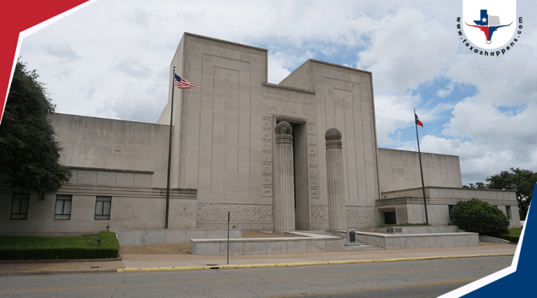 What Are the Key Features of the Masonic Grand Lodge of Texas? 