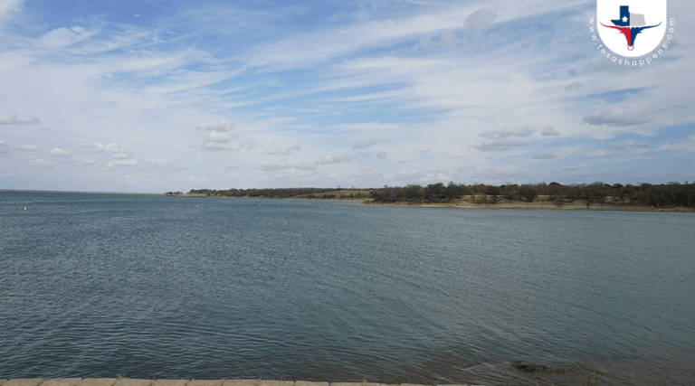 What Makes Joe Pool Lake a Top Spot for Outdoor Activities?