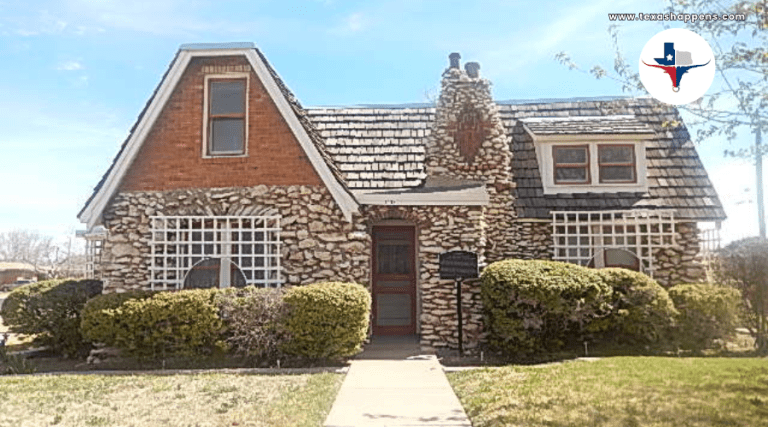 How Does the Parker House Ranching Museum Preserve Ranching Heritage?