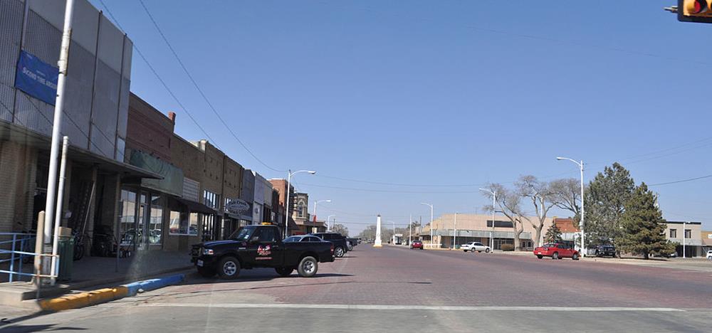 Tulia, Texas looking north onto Maxwell Avenue from 2nd Street