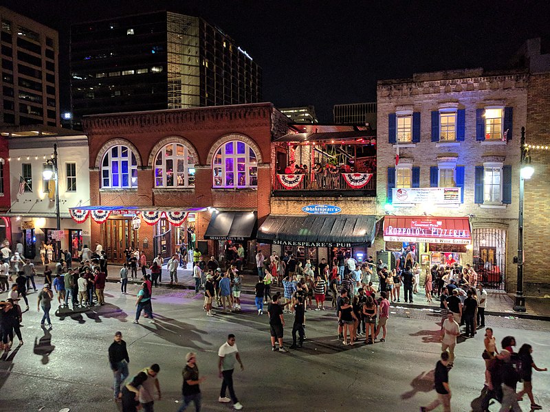 Sixth Street (Austin) at night