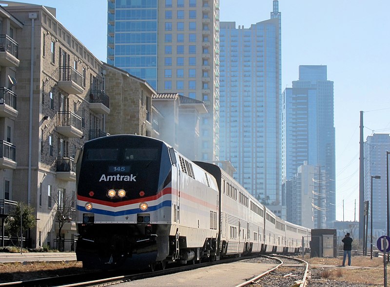 Texas Eagle arriving in Austin