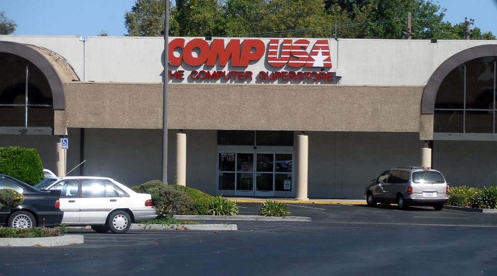 The Golden Era: CompUSA’s Market Dominance