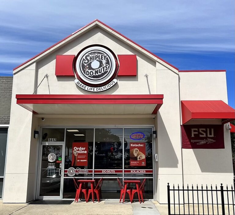 A Houston Tradition: The Sweet History of Shipley Do-Nuts